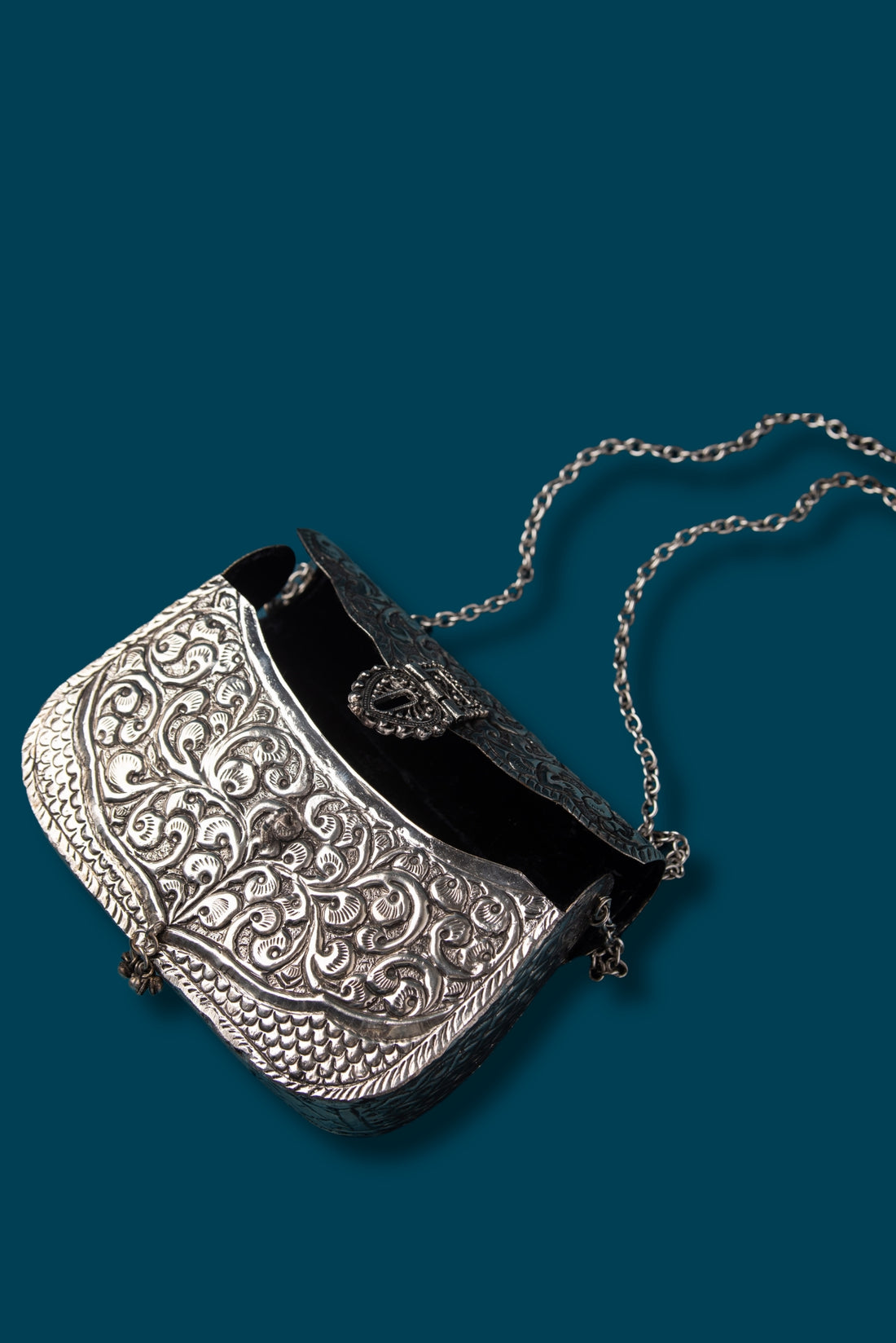Pure Handcrafted Antique Silver Metal Clutch Bag