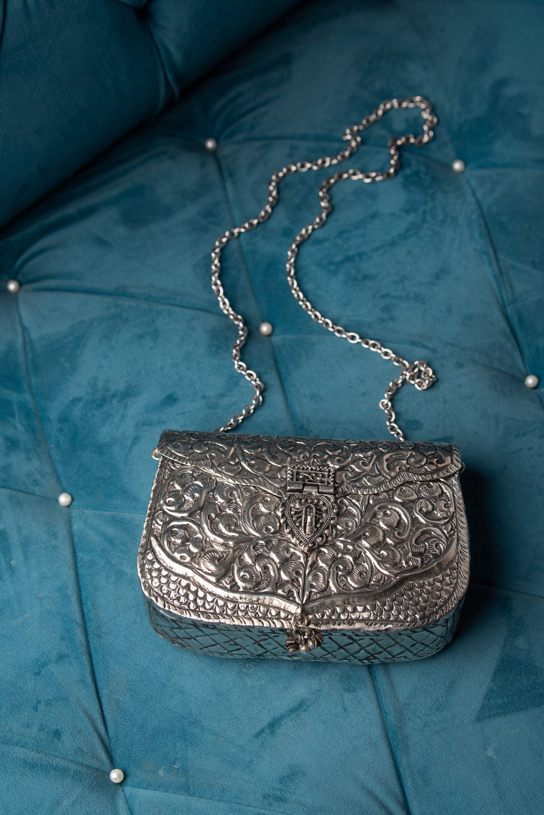 Pure Handcrafted Antique Silver Metal Clutch Bag